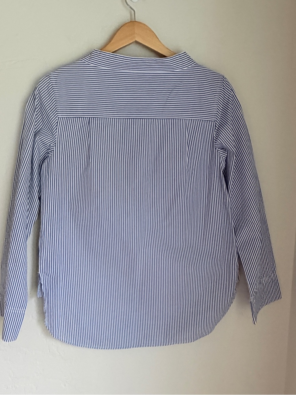 J. Crew Top Women's Blue & White Stripe Funnelneck Top in Cotton Poplin Size 4 - Picture 2 of 7